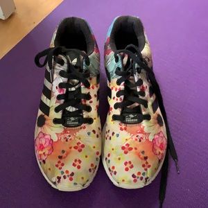 Adidas Torsion running sneakers